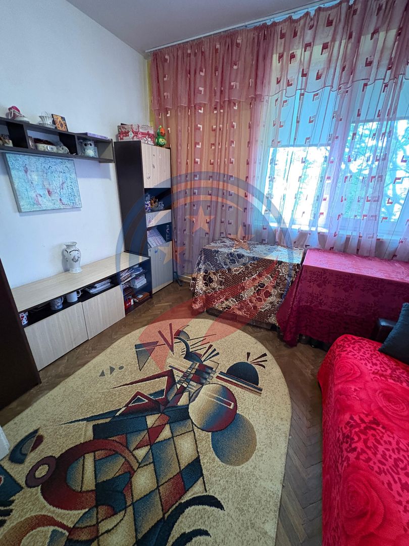 APARTAMENT 4 CAMERE , ETAJ 3 din 4, 2 BAI, 2 BALCOANE, CALEA SEVERINULUI - Poză 4