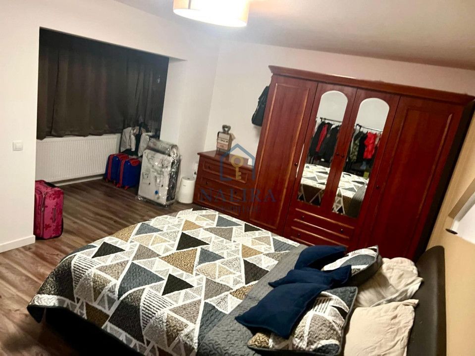 Vanzare apartament - 3 camere  - etaj intermediar - Paltinisului - Poză 7