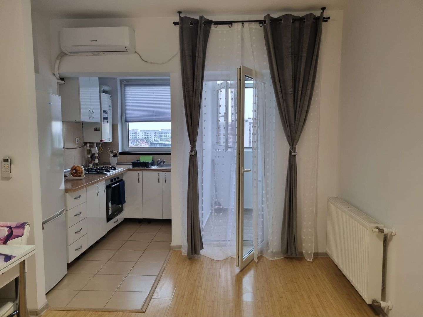 Garsonieră modernă | Bloc 2009 | Centrala proprie - Poză 10