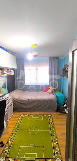 Vând apartament cu 3 camere - Poză 4