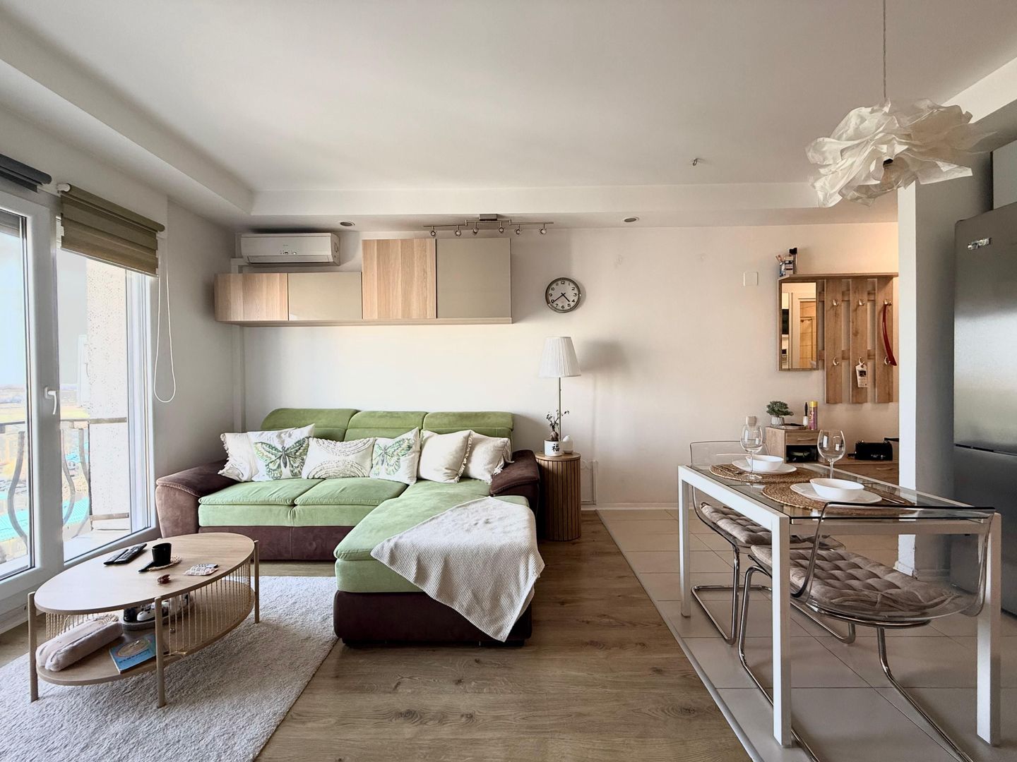 COSMOPOLIS - Apartament cu 2 camere, mobilat si utilat. - Poză 1