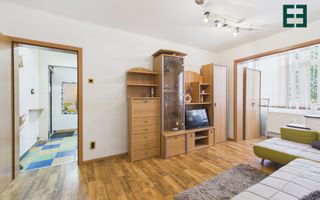 Apartament cu 2 camere etaj 3 - Zona Aurel Vlaicu - Arad - Poză 2