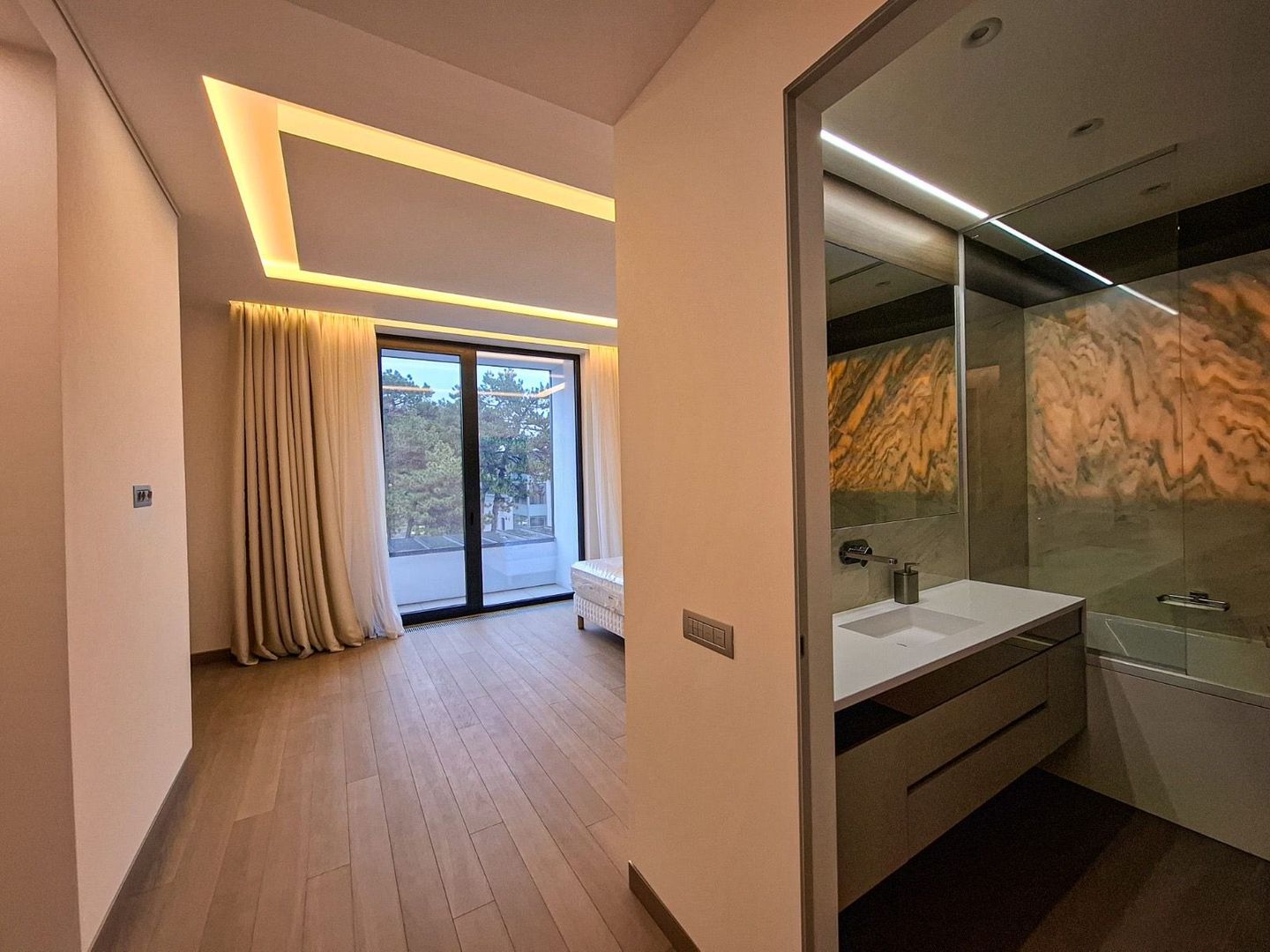 Apartament unic 4 Camere | Zona Aviatorilor - Poză 9