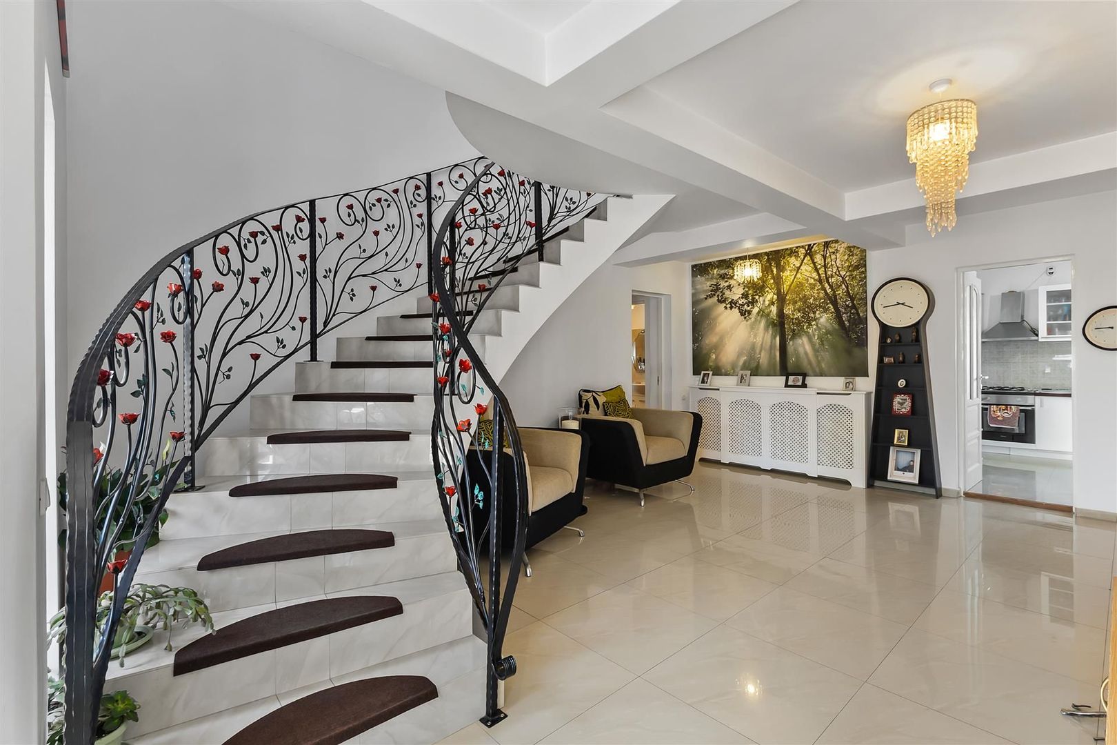 Vila / Casa superba cu 5 camere zona | 1032 mp teren |  Sanpetru Brasov - Poză 10