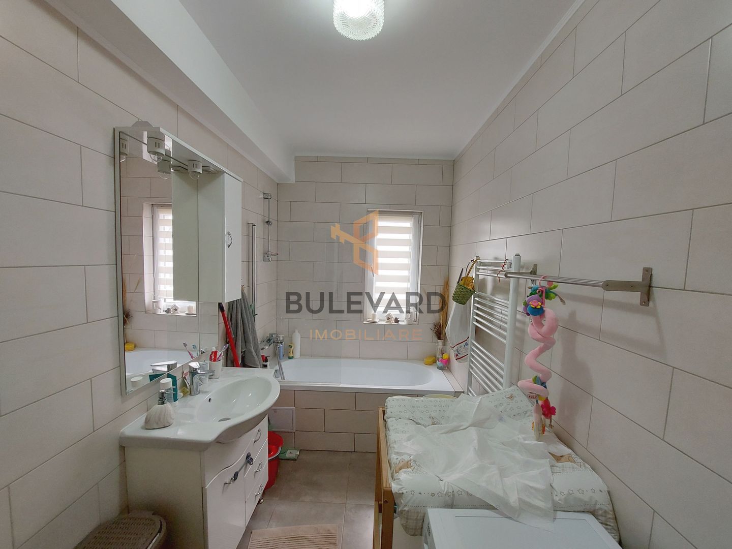 Apartament  cu 2 camere, zona strazii Valea Garboului! - Poză 6