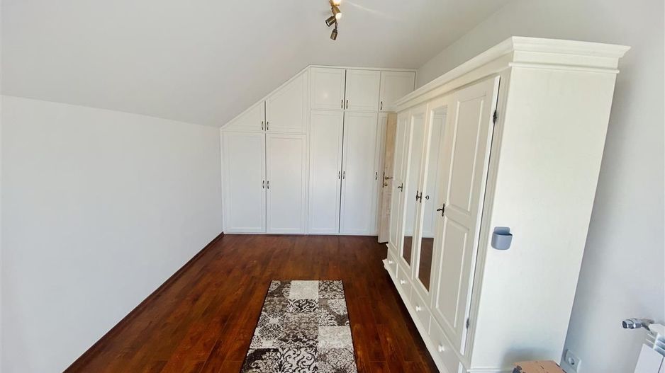 Penthouse de închiriat în Sibiu – Calea Dumbrăvii | 4 camere | 200 mp - Poză 10