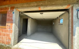 CASA LA ROSU DIN CARAMIDA + GARAJ I 12,5 ARI I VICOV DE SUS I - Poză 14