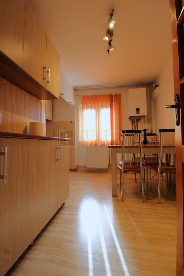 3 camere, centrala proprie, boxa la subsol - Poză 11