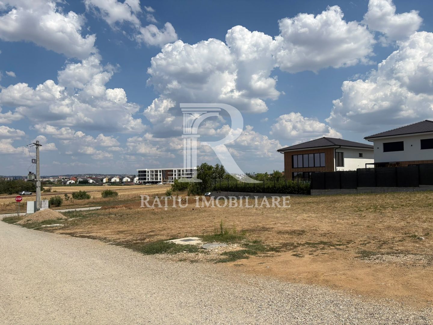 Teren intravilan 490 MP | Oradea | Calea Santandrei - Poză 1