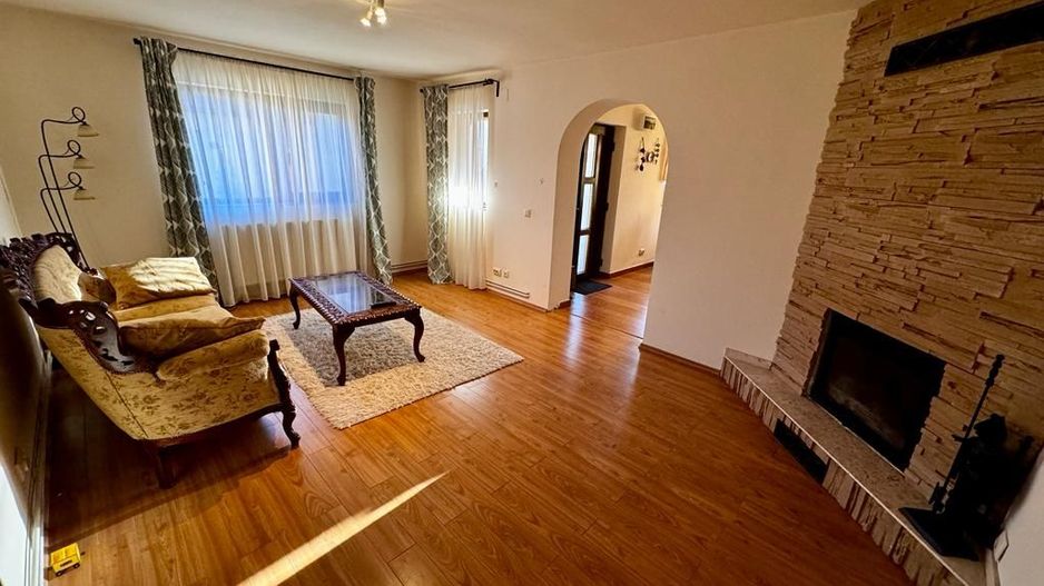 Vanzare casa ideal 2 familii padurea Romanesti - Poză 12