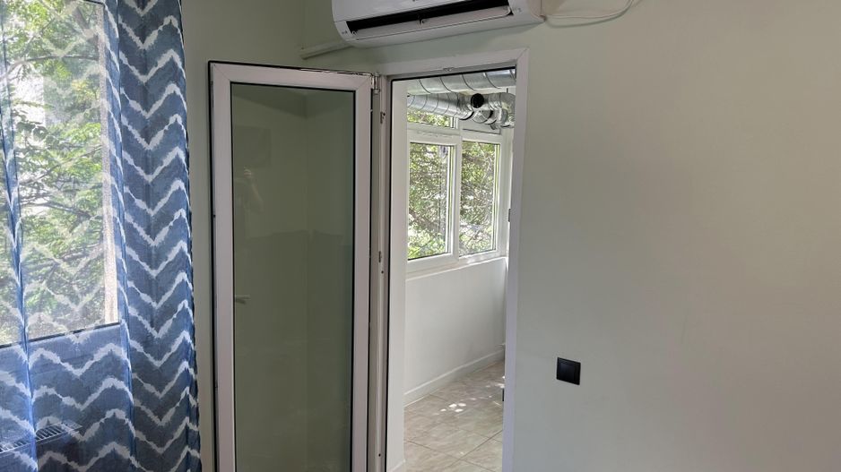 Inchiriere apartament mobilat și utilat 3 camere zona Titan Negociabil - Poză 10