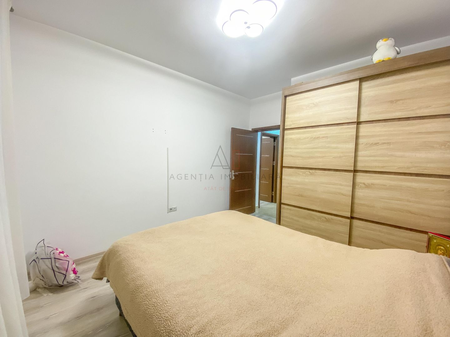 3 camere I Loc Parcare I 2 bai - Poză 9