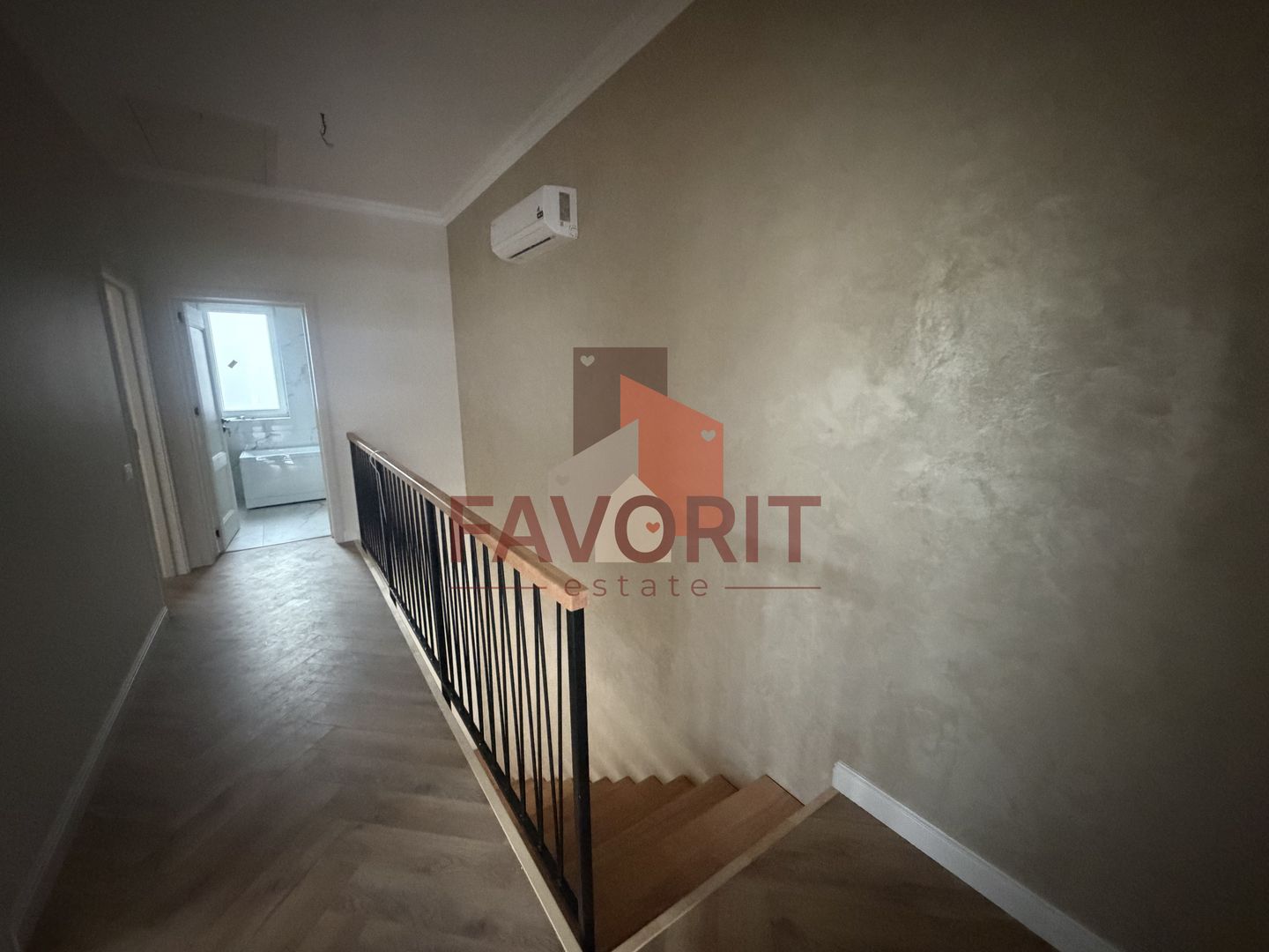 Disponibila imediat. Zona centrala. Toate utilitatile si asfalt - Poză 13