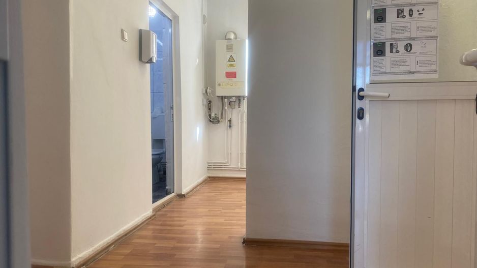 Oportunitate! Vanzare spatiu comercial in centrul orasului Targoviste! - Poză 6