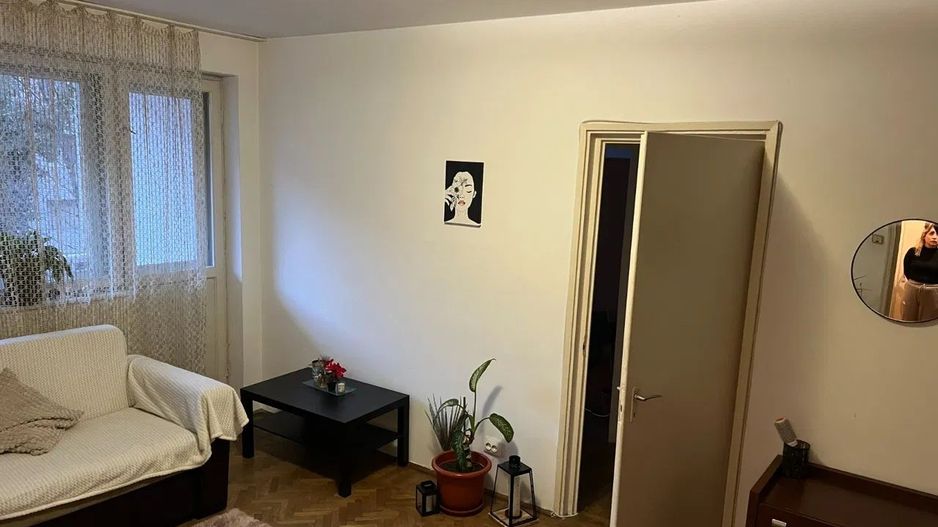 Apartament 2 camere de vanzare  Drumul Taberei - Poză 1