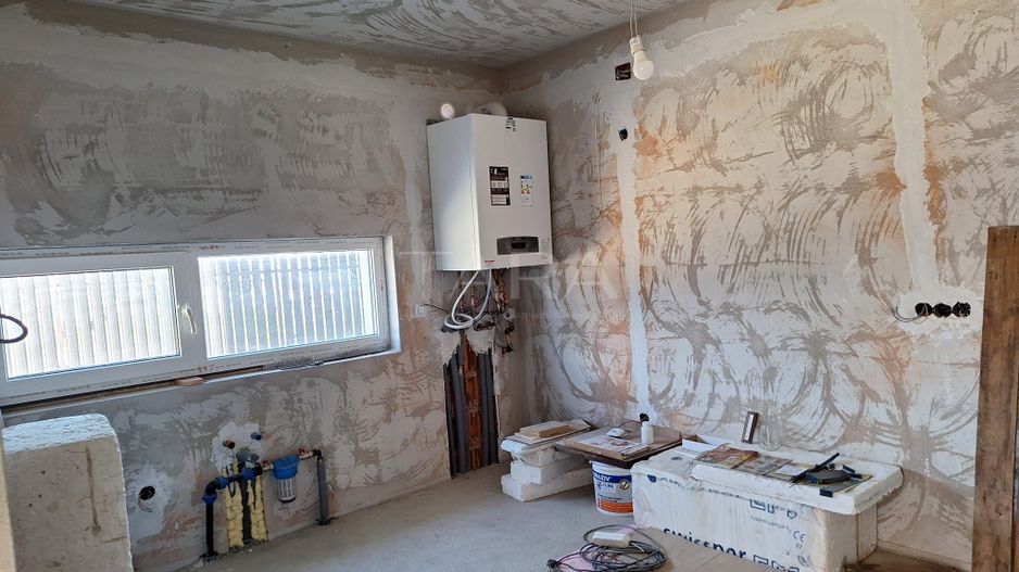 Casa tip duplex de vanzare in cartierul Europa - Poză 1