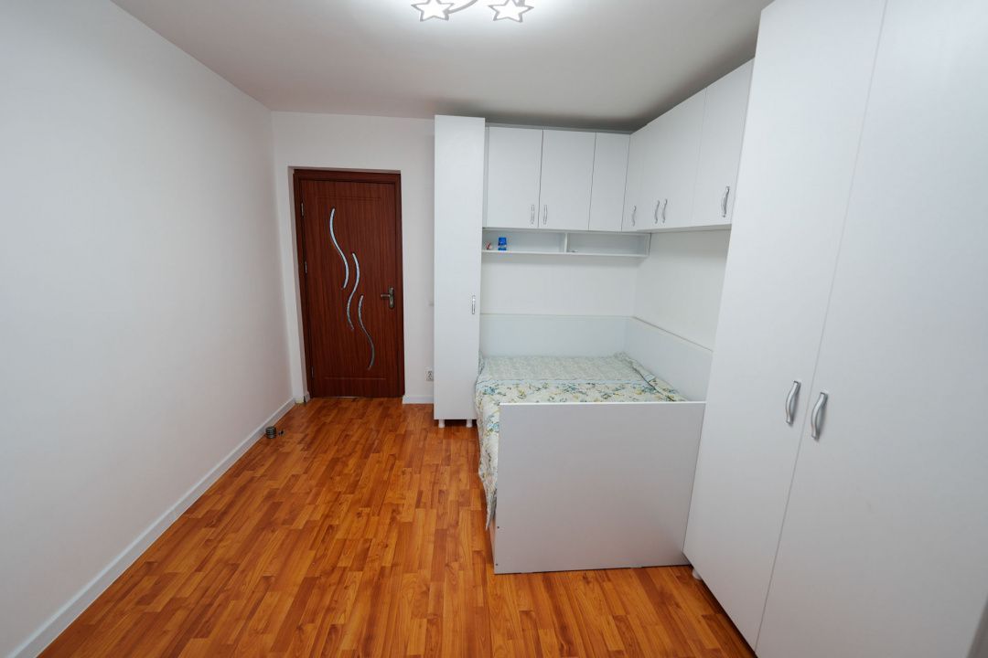 Oaza de liniste in Bariera Valcii – casa P+1 cu terasa, curte si acces securizat - Poză 33
