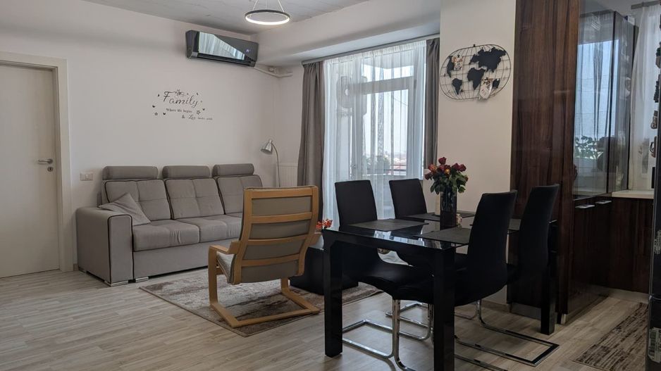 Vând apartament 3 camere, mobilat și utilat cu loc de parcare inclusă - Poză 1