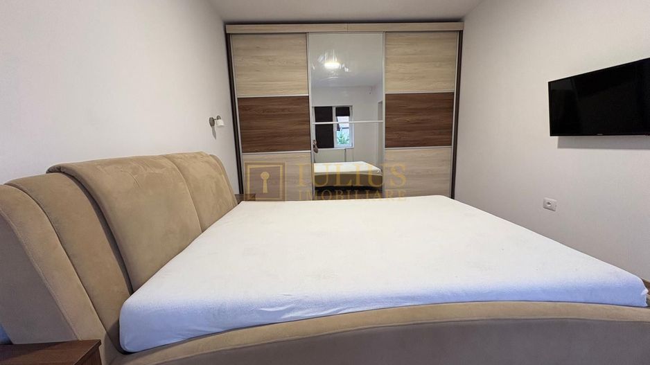 Apartament la curte, 2 băi, loc de parcare, zona linistita, dressing - Poză 6