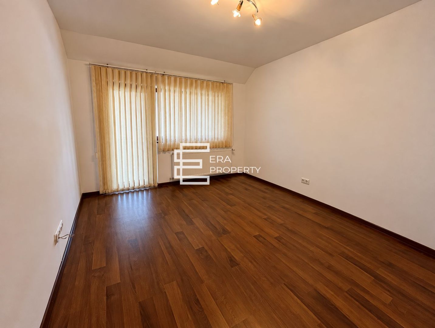 Casa insiruita-5 camere - 150 mp- la cheie - Selimbar - Poză 7