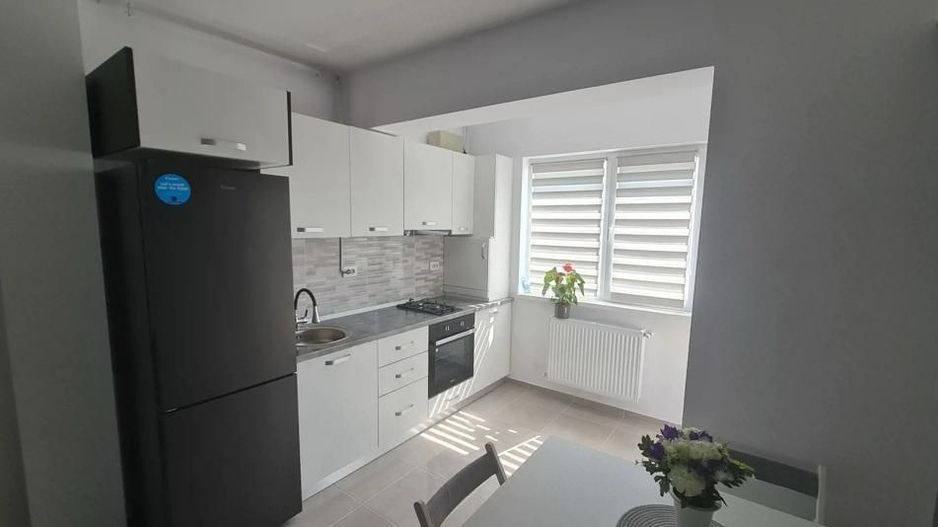 AP. 2 CAMERE METALURGIEI, LOC PARCARE, BLOC NOU, BUCATARIE DESCHISA - Poză 3