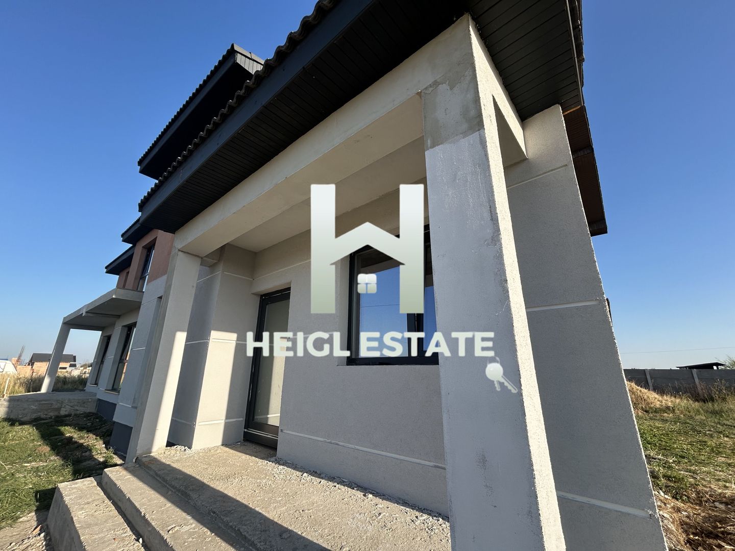 Duplex despartit prin camera tehnica Sacalaz - Poză 1