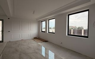 De vanzare casa la intrare in Vanatori, 165.000€ - Poză 1