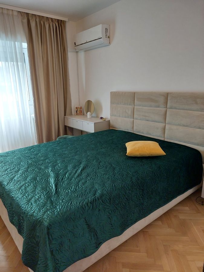De vanzare Apartament 4 camere, ULTRACENTRAL, Piata Romana, sector 1 - Poză 3
