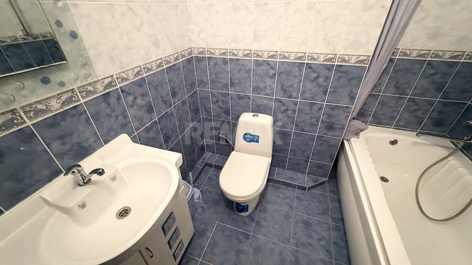 Vând Apartament cu 4 camere100 м². Poșta Veche. - Poză 18