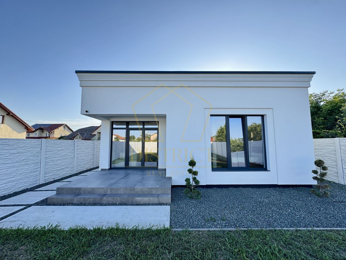 Casa individuala superba cu 4 camere, garaj | Sacalaz - Poză 3