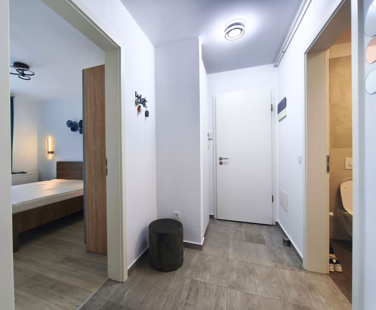 Studio Elegant în Kasper Coresi Balcon  Parcare  Boxă - Poză 10