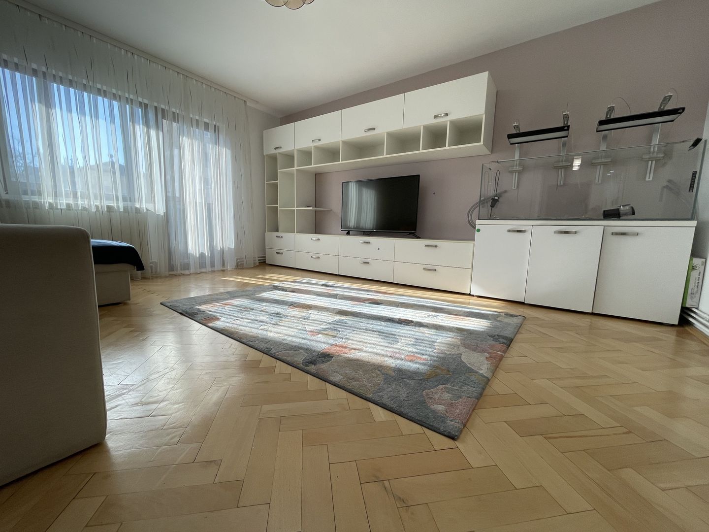 Apartament cu patru camere si garaj in zona Aradului - Poză 2