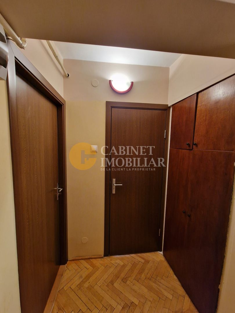 GARA - ARCU - 3 CAMERE DECOMANDAT - ETAJ INTERMEDIAR - BOXĂ + LOC DE PARCARE - Poză 5