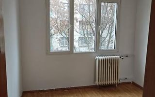 Apartament 3 camere la 7 minute Metrou Sudului, Piața Străduintei - Poză 12