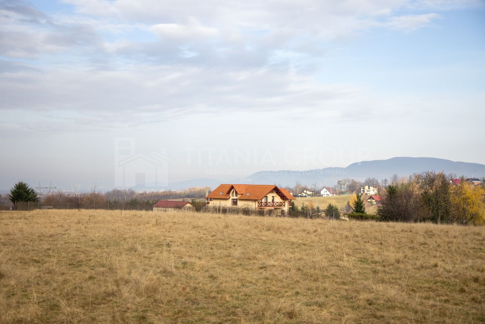 Teren intravilan parcelabil, priveliște spre munți, Sohodol, Bran - Poză 5