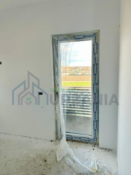 Vilă modernă, 4 camere, încălzire pardoseală, în zona Breazu Pădurea Mârzești - Poză 7