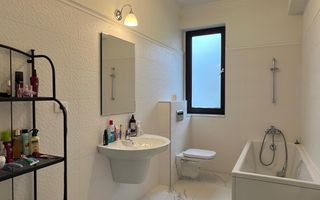 Vila individuala cu 5 camere Otopeni - Poză 15