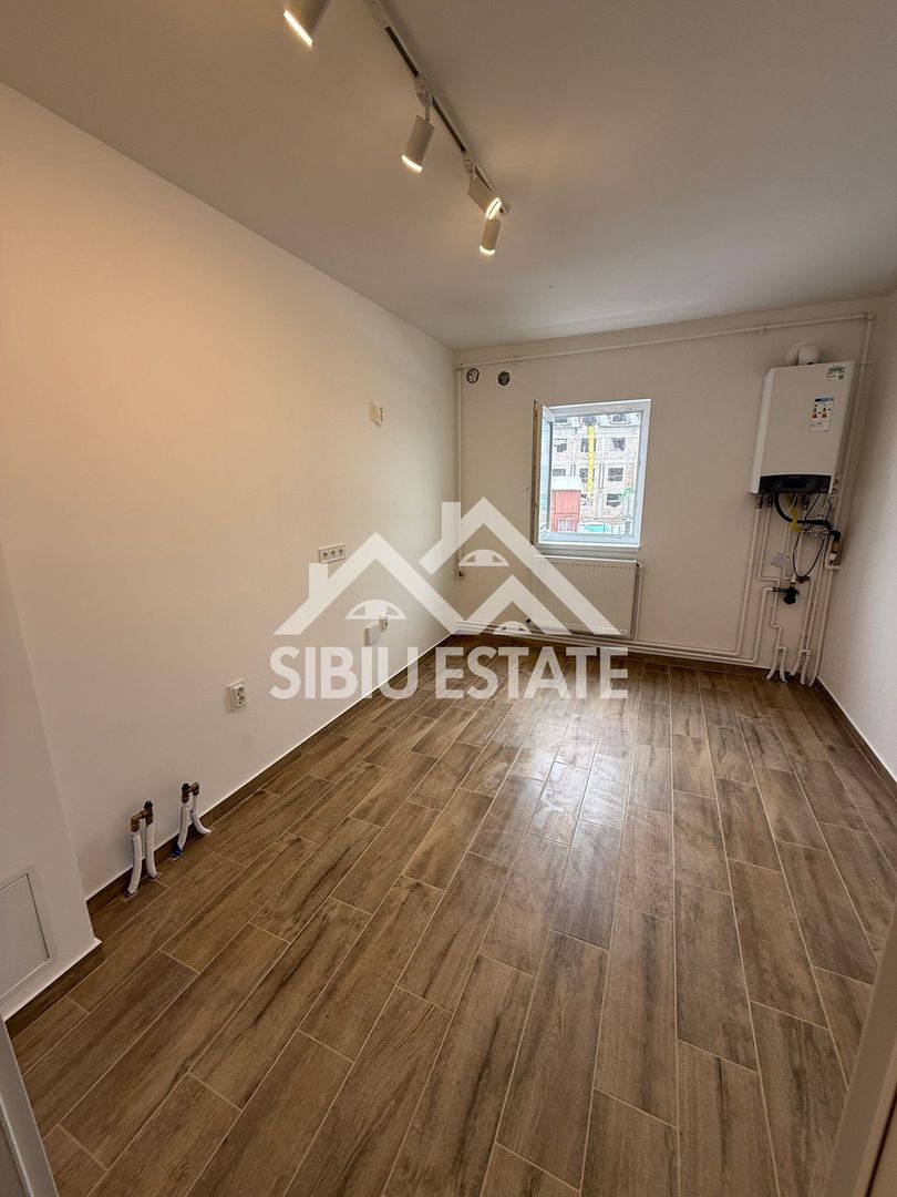 Locație excelentă! Apartament 3 camere renovat, etaj 1, Sibiu - Poză 3