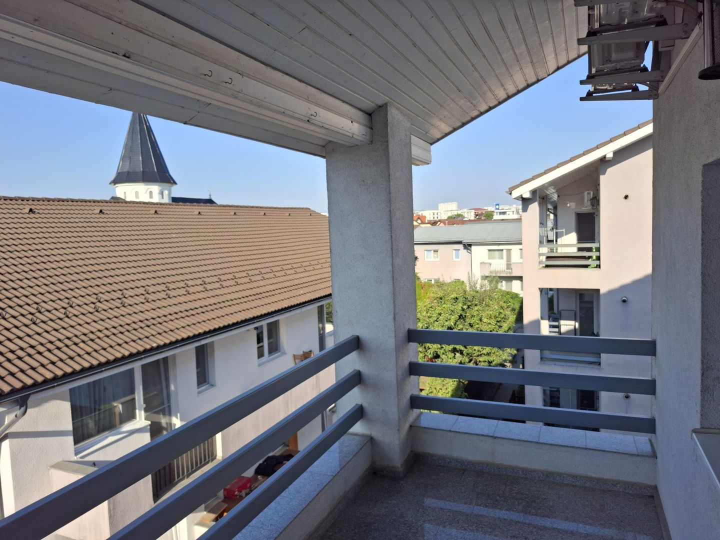 Apartament doua camere + mansarda, Selimbar, str. Brana - Poză 10