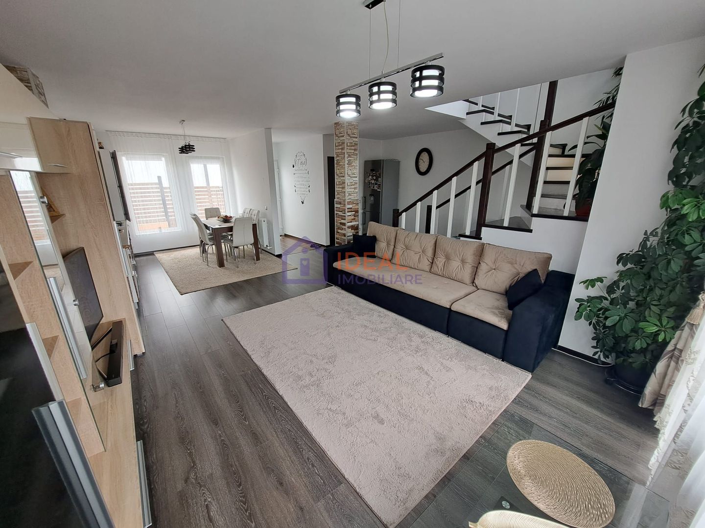 Casa cu 4 camere Mobilata-Utilata, in Cartierul Arhitectilor - Poză 1