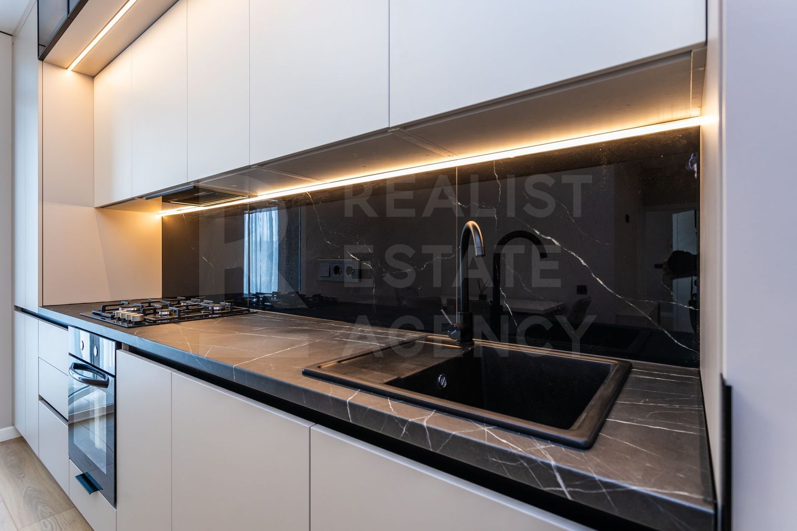 Vânzare, apartament, 2 camere, strada Nicolae Milescu Spătaru, Ciocana - Poză 4