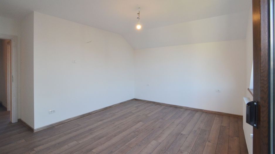 Inchiriem casa noua individuala 4 camere cu garaj - Poză 16
