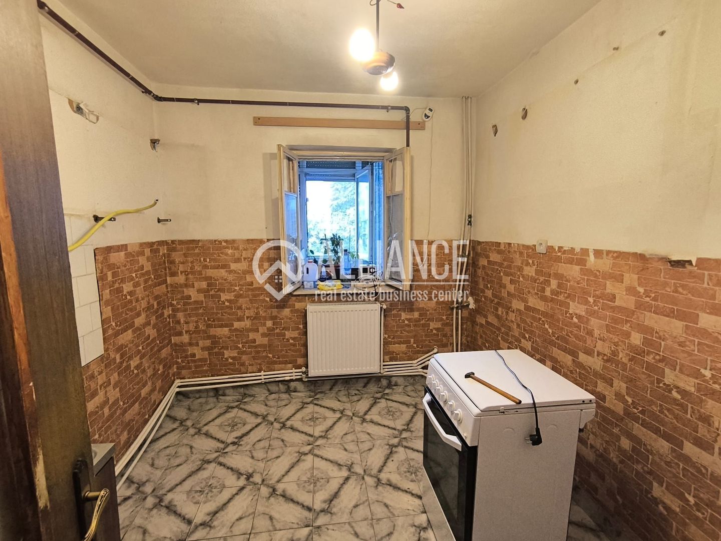 INEL 2 EDEN(cod03) - 2 Camere cu vedere stradala ! - Poză 12