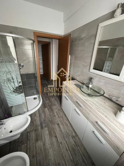 2 camere decomandate, parcare, Buna Ziua, zona Grand Hotel Italia - Poză 15