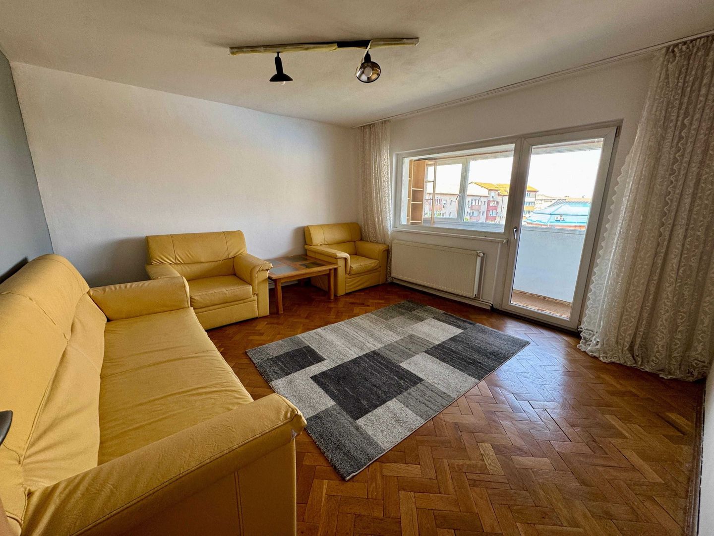 Sagului | 3 Camere | Decomandat | Mobilat si Utilat. - Poză 1