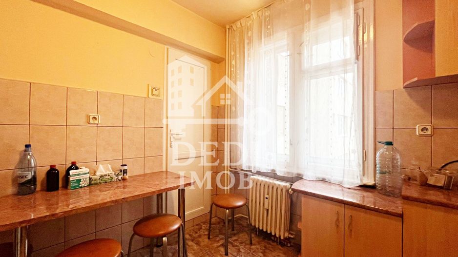 Apartament cu 3 camere de inchiriat Decebal, Oradea - Poză 8