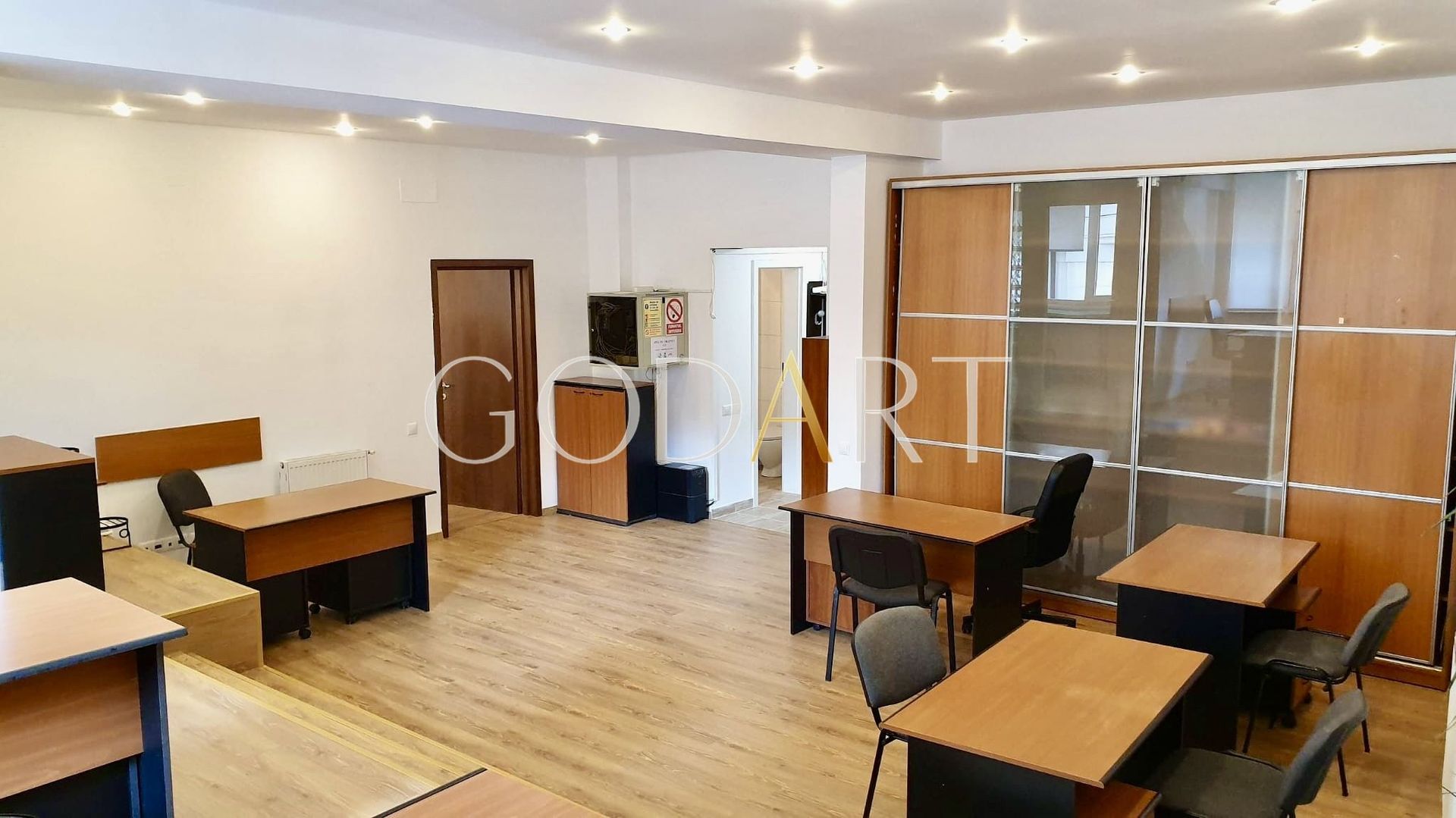 Unirii |  Mitropolie | Bloc boutique | 2006 - Poză 2