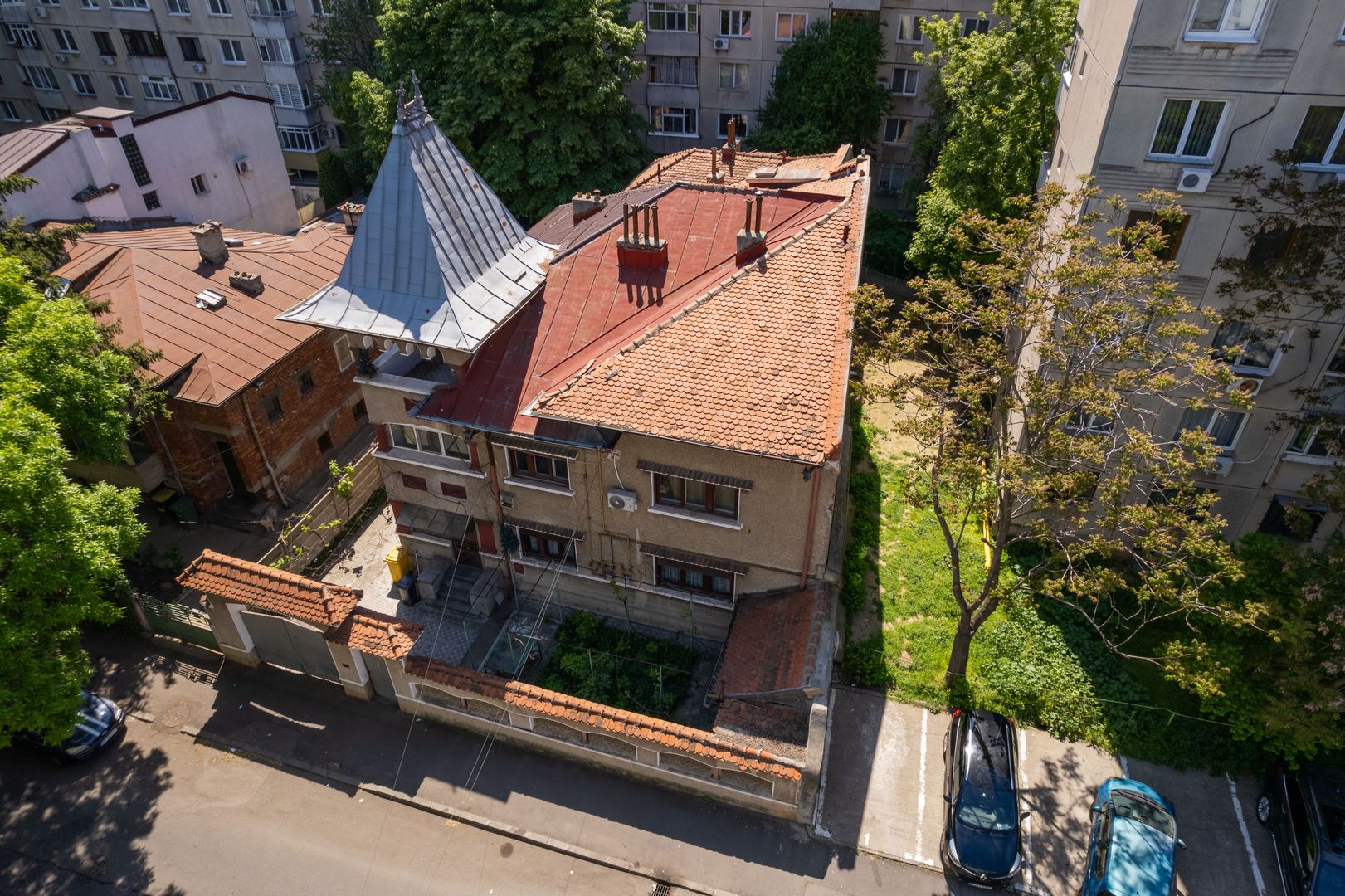 Casa Spatioasa 15 Camere Sector 5 -OPORTUNITATE INVESTITIE - Poză 3