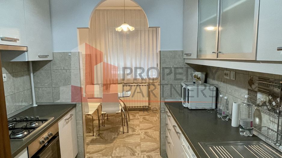 Apartament 3 camere în zona Primăverii - Poză 4