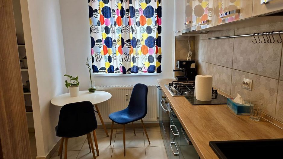 Închiriere Apartament cu 3 camere premium, prima inchiriere, 3 min metrou - Poză 3